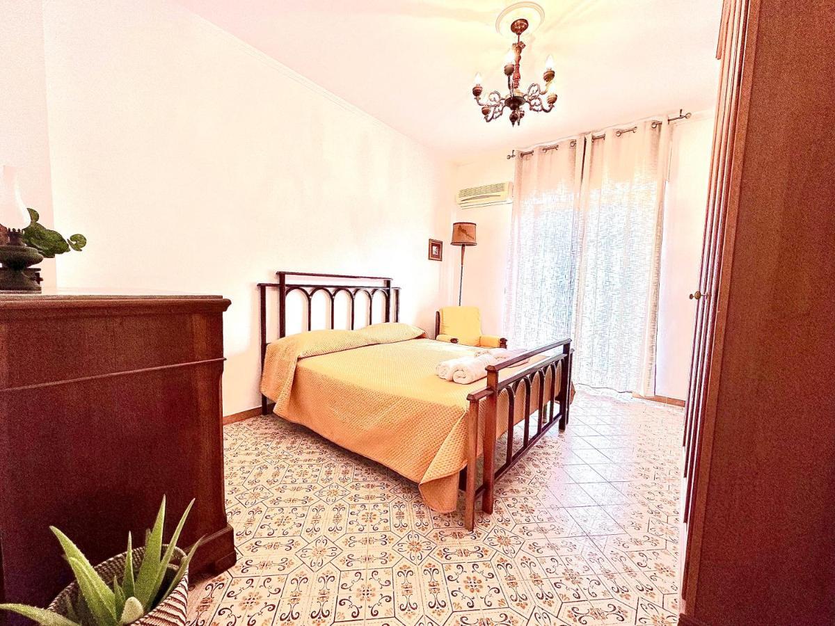 Bed and Breakfast Sorrenthouse Сант'Анджелло Экстерьер фото